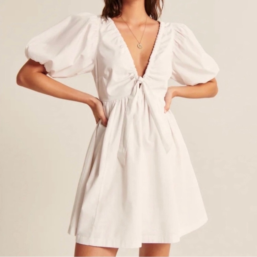 Abercrombie White Puffy Sleeve Dress